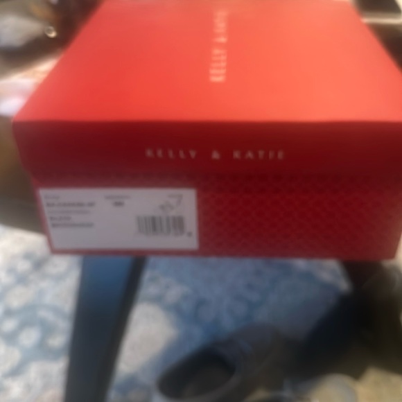 NIB - size 9M. Dressy sandals for a night on the town 😊 - Picture 4 of 6